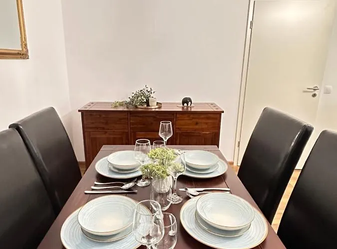 Cozy And At Maurer Daire