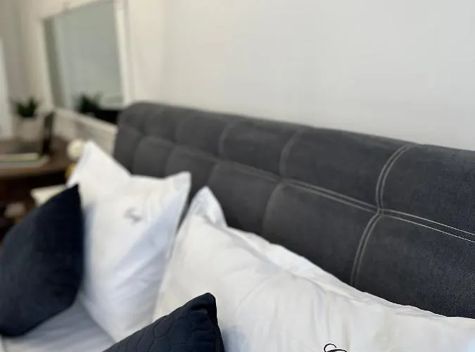 And At Maurer Apartment